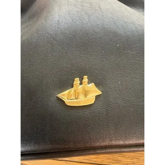 Brahmin Black Leather Crossbody with gold hardware and zipper closure - Picture 7 of 16